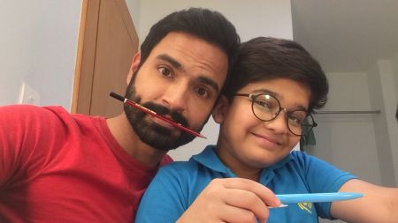 Sameer Arora and Archana Mittal turn tutors on the sets of Bin Kuch Kahe