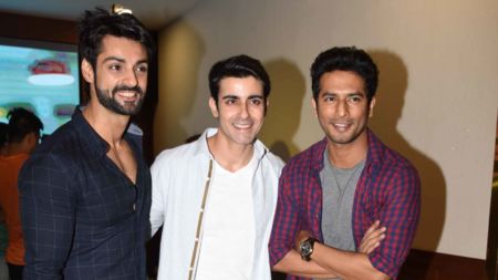 Karan Wahi holds a special screening of his debut venture