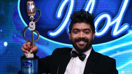 Hyderabad’s L.V. Revanth wins Sony TV’s Indian Idol 9