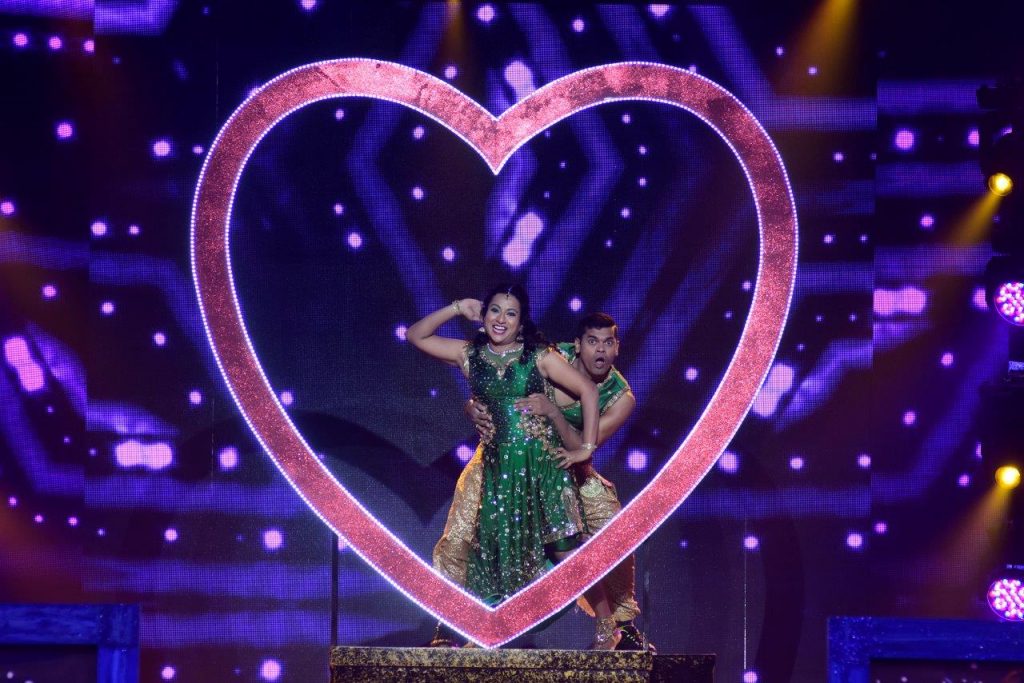 In Pics: Candid moments from Nach Baliye Season 8 - 17