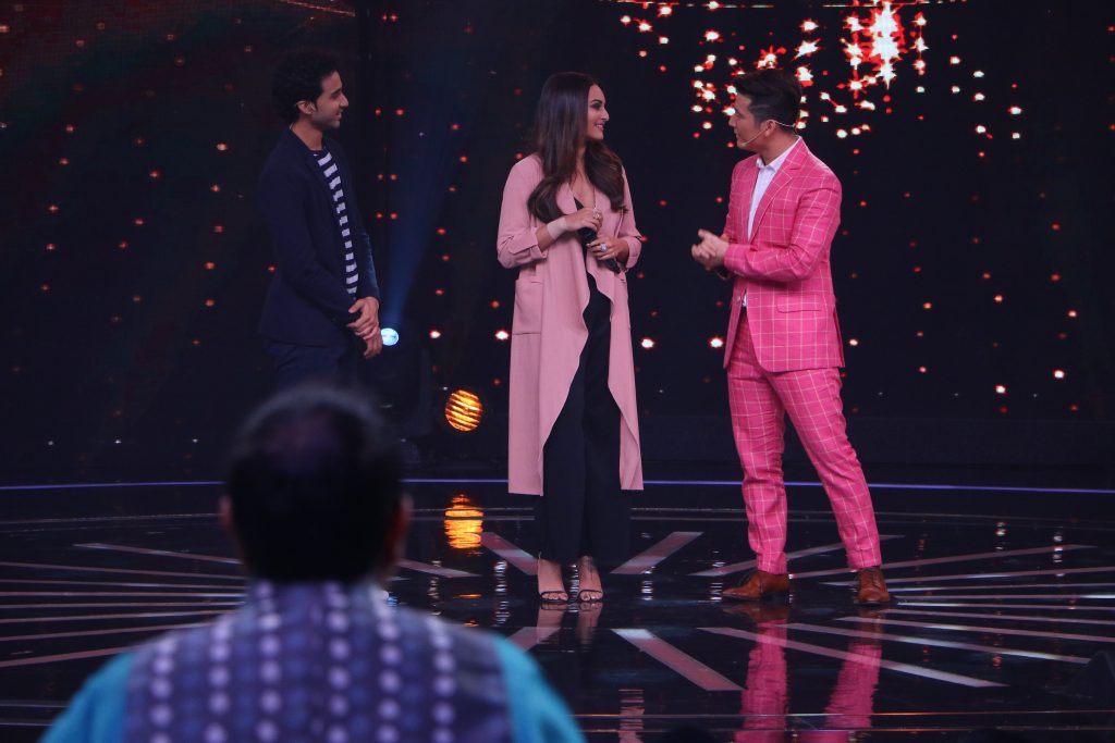 Sonakshi Sinha Goes LIVE On COLORS’ Rising Star - 8