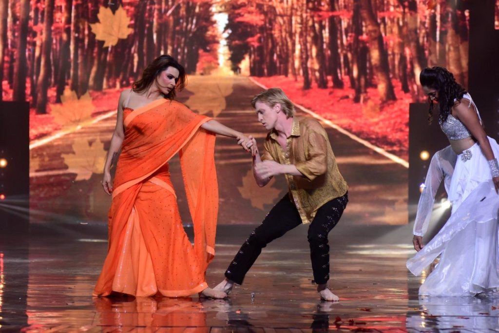 Nach Baliye Week 7 – A Bollywood Dreamy Night! - 1