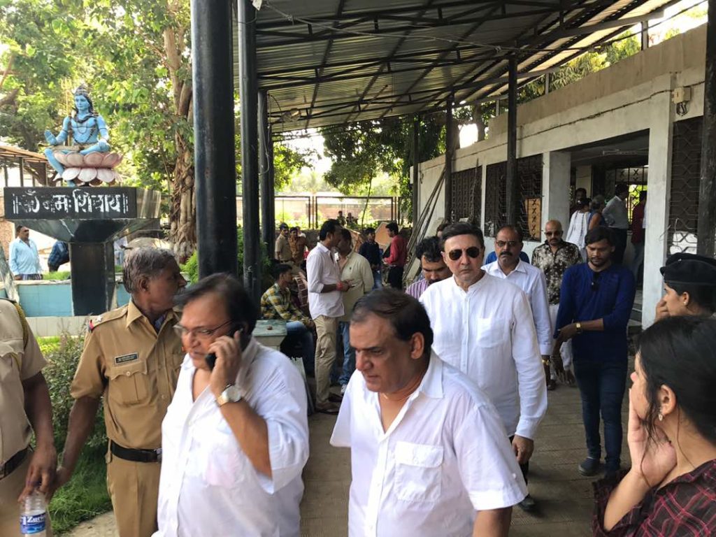 Funeral pics of Reema Lagoo - 1