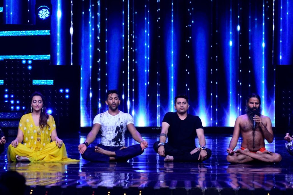 Nach Baliye week 8 – An episode high on drama, entertainment & yoga! - 2