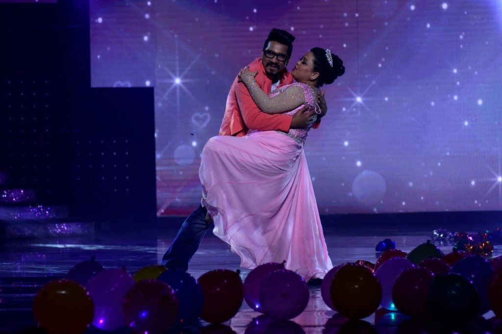 Nach Baliye week 8 – An episode high on drama, entertainment & yoga! - 5