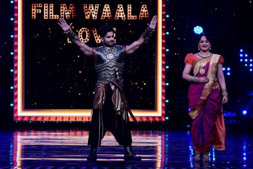 Nach Baliye Week 7 – A Bollywood Dreamy Night! - 14