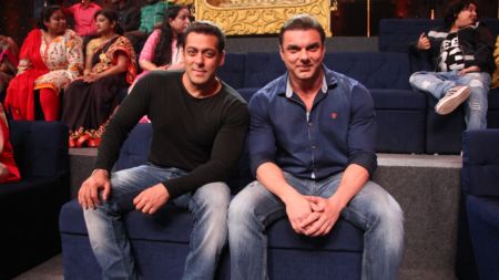 Salman Khan & Sohail Khan on Zee TV’s Sa Re Ga Ma Pa Li’l Champs