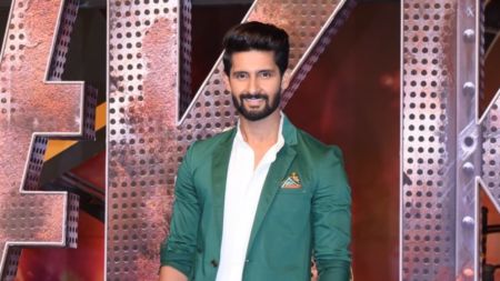 I want to challenge my fears with the hope of coming out as a better person: Ravi Dubey