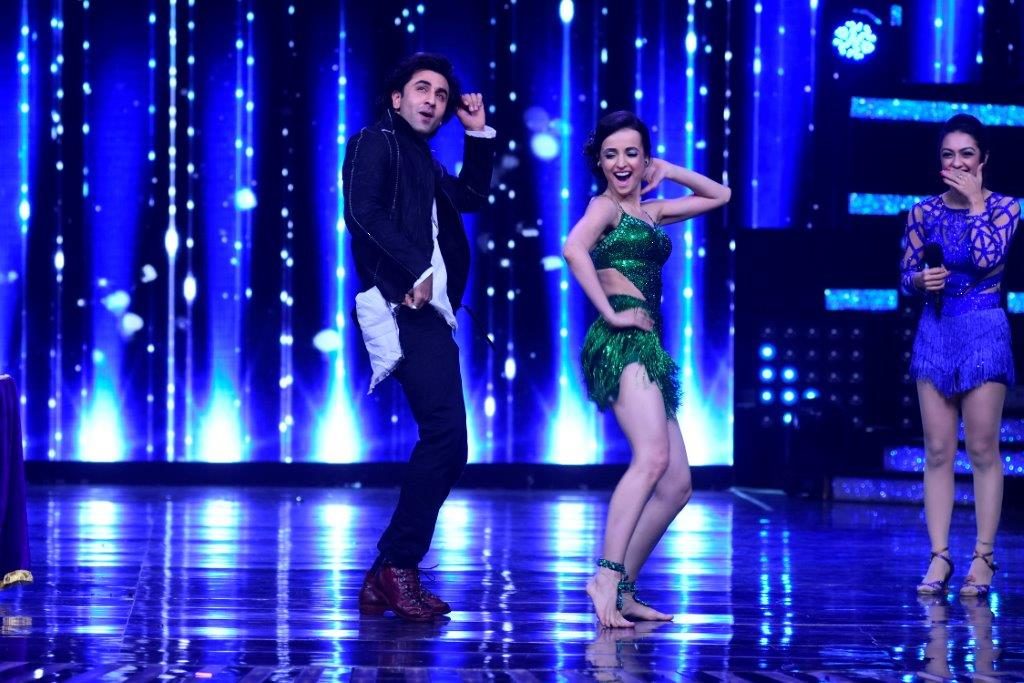 Nach Baliye gears up for its Finale with a Star-Studded evening - 11