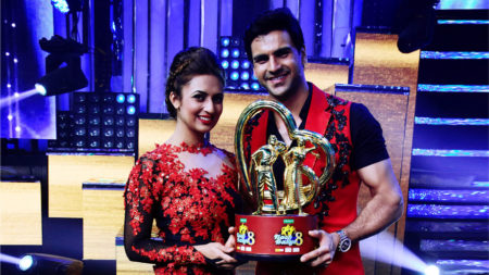 DiVek rules: Divyanka-Vivek win Nach Baliye 8