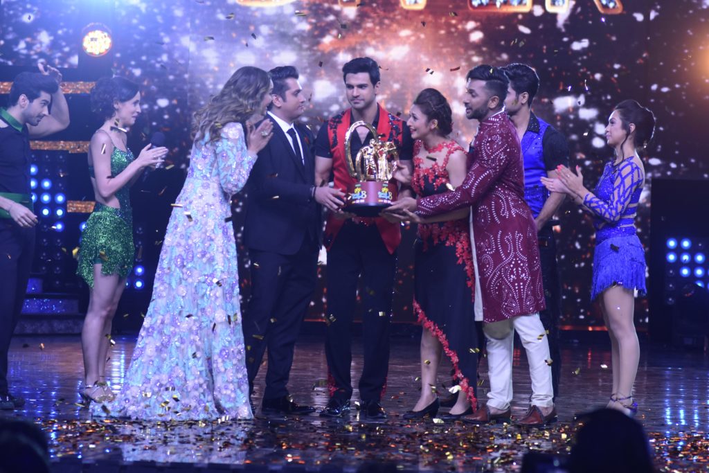 In pics: Divyanka and Vivek’s victory moment on Nach Baliye 8 - 5