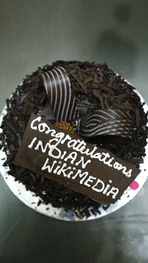 Vahbiz Dorabjee and Pankit Thakker have a great time at IndianWikiMedia office - 0