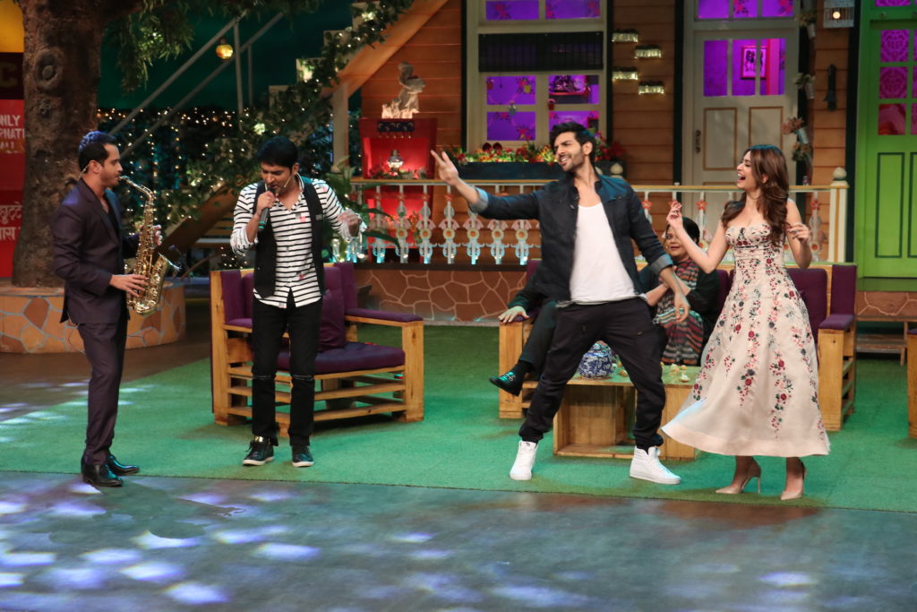 Guest Iin London star cast in The Kapil Sharma Show - 3