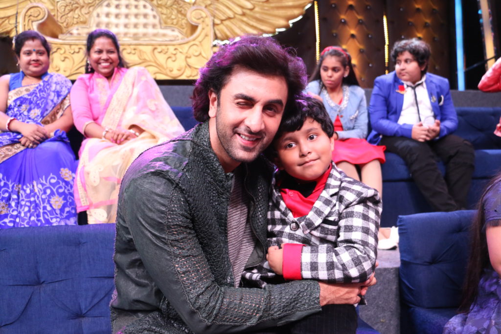 Ranbir Kapoor and Katrina Kaif on Sa Re Ga Ma Pa Li’l Champs on Zee TV - 2