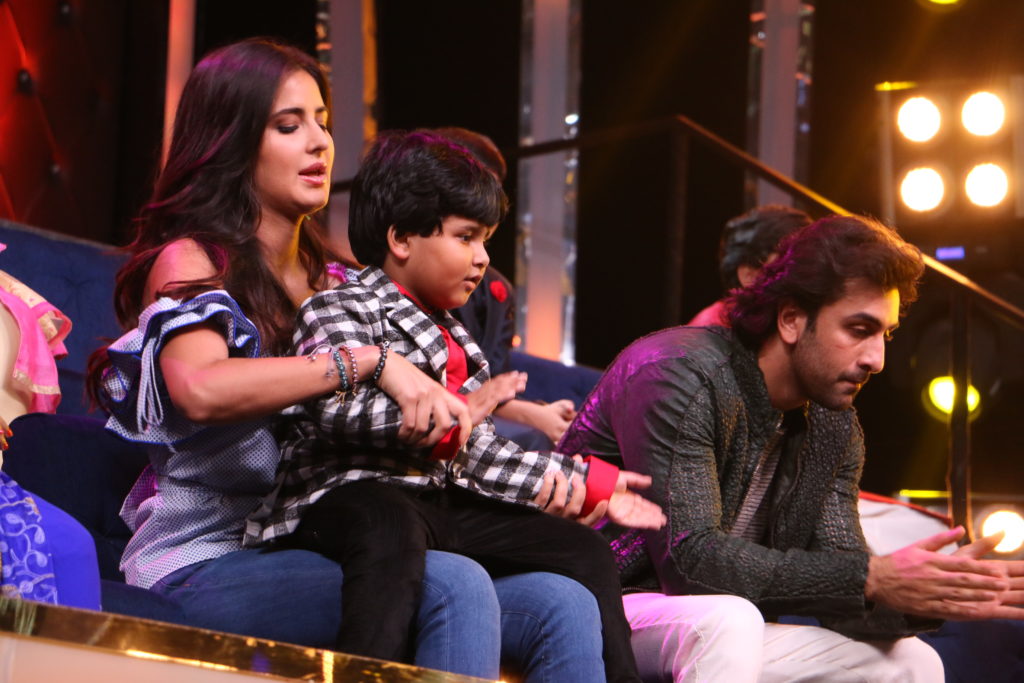 Ranbir Kapoor and Katrina Kaif on Sa Re Ga Ma Pa Li’l Champs on Zee TV - 7