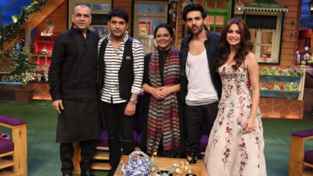 Guest Iin London star cast in The Kapil Sharma Show