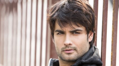 ‘No partying’ for Vivian Dsena on his birthday