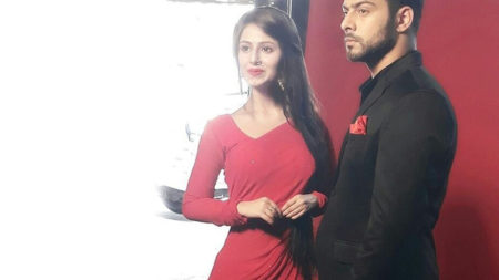 Shivam and Aarti to get married in Star Plus’ Mere Angne Main