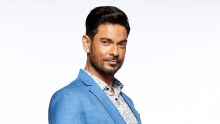 I share a crackling onscreen chemistry with Sanjeeda (Sheikh): Keith Sequeira