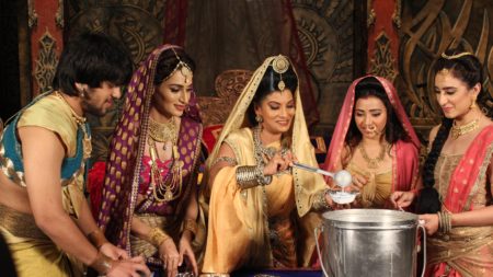 Double Century for Star Plus’ Chandra Nandni