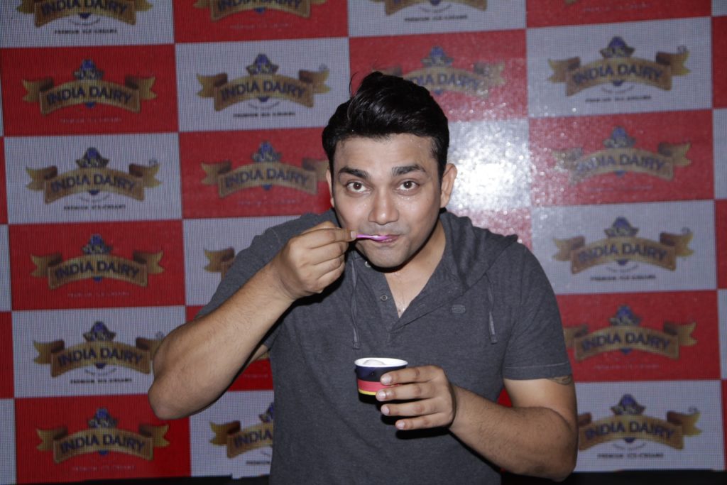 Celebs enjoy delicious Fun India Dairy ice cream at IndianWikiMedia Celebrity Bash - 10