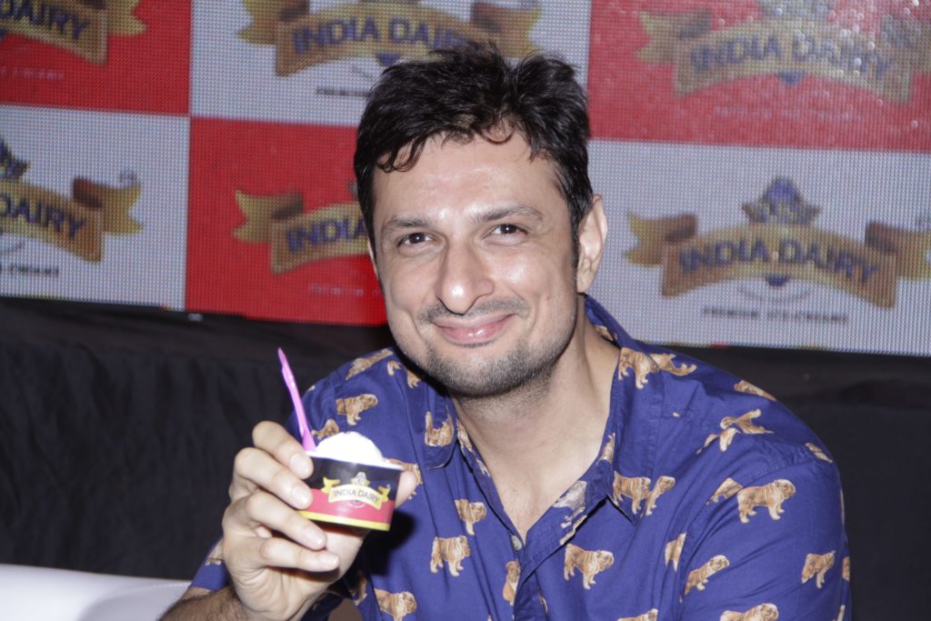 Celebs enjoy delicious Fun India Dairy ice cream at IndianWikiMedia Celebrity Bash - 13