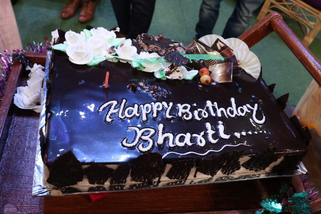 Bharti Singh celebrates her Birthday on The Kapil Sharma Show - 8