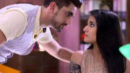 Avni to have wardrobe malfunction, Neil to come as savior in Naamkarann