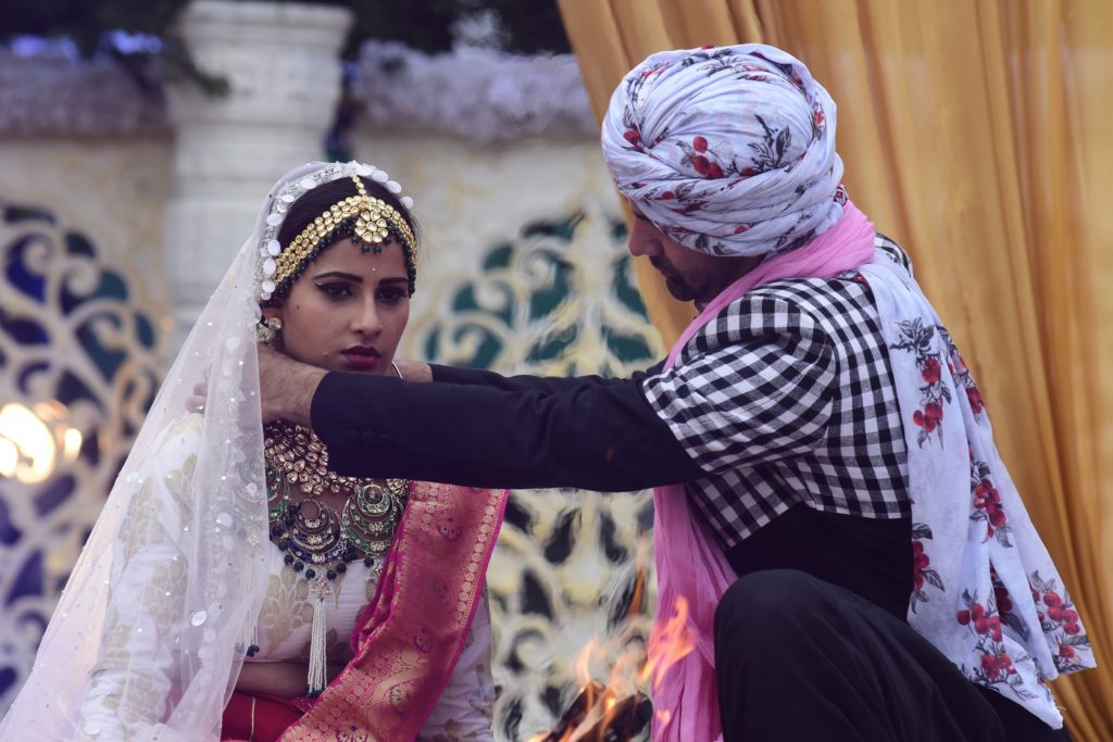 Filmy wedding for Advay and Chandni in Iss Pyaar Ko Kya Naam Doon - 1