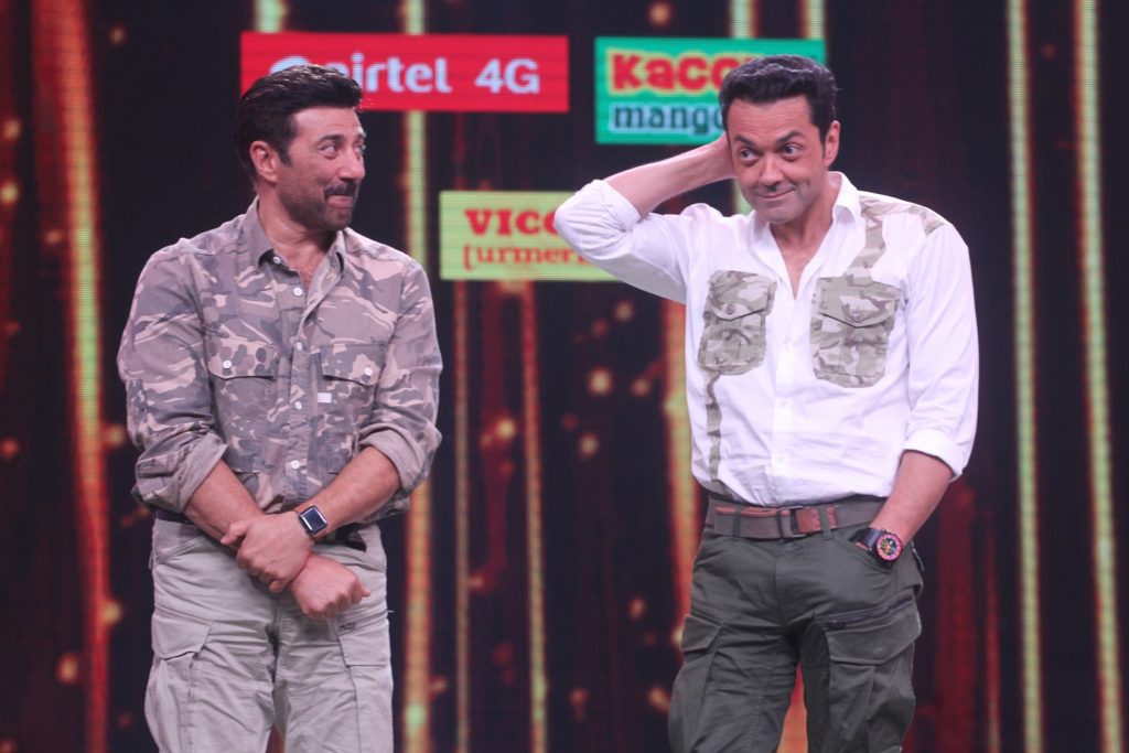 Sunny Deol & Bobby Deol on Zee TV’s Sa Re Ga Ma Pa Li’l Champs - 3