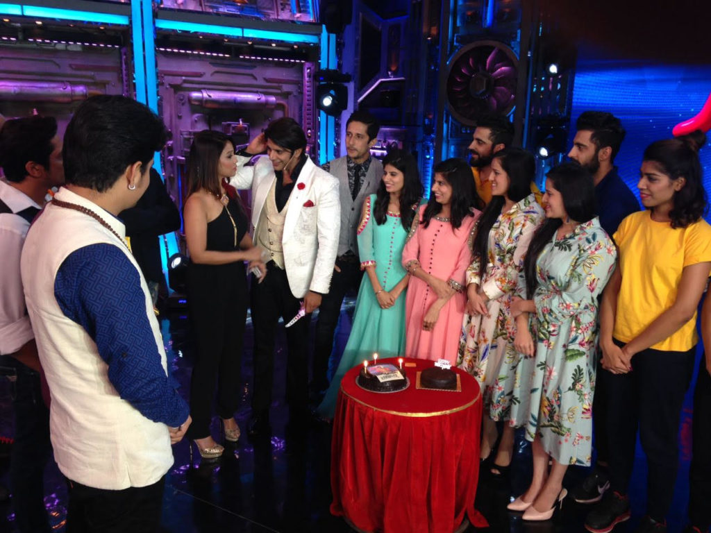 Karanvir Bohra’s birthday celebrations on the sets of India’s Best Judwaah - 1