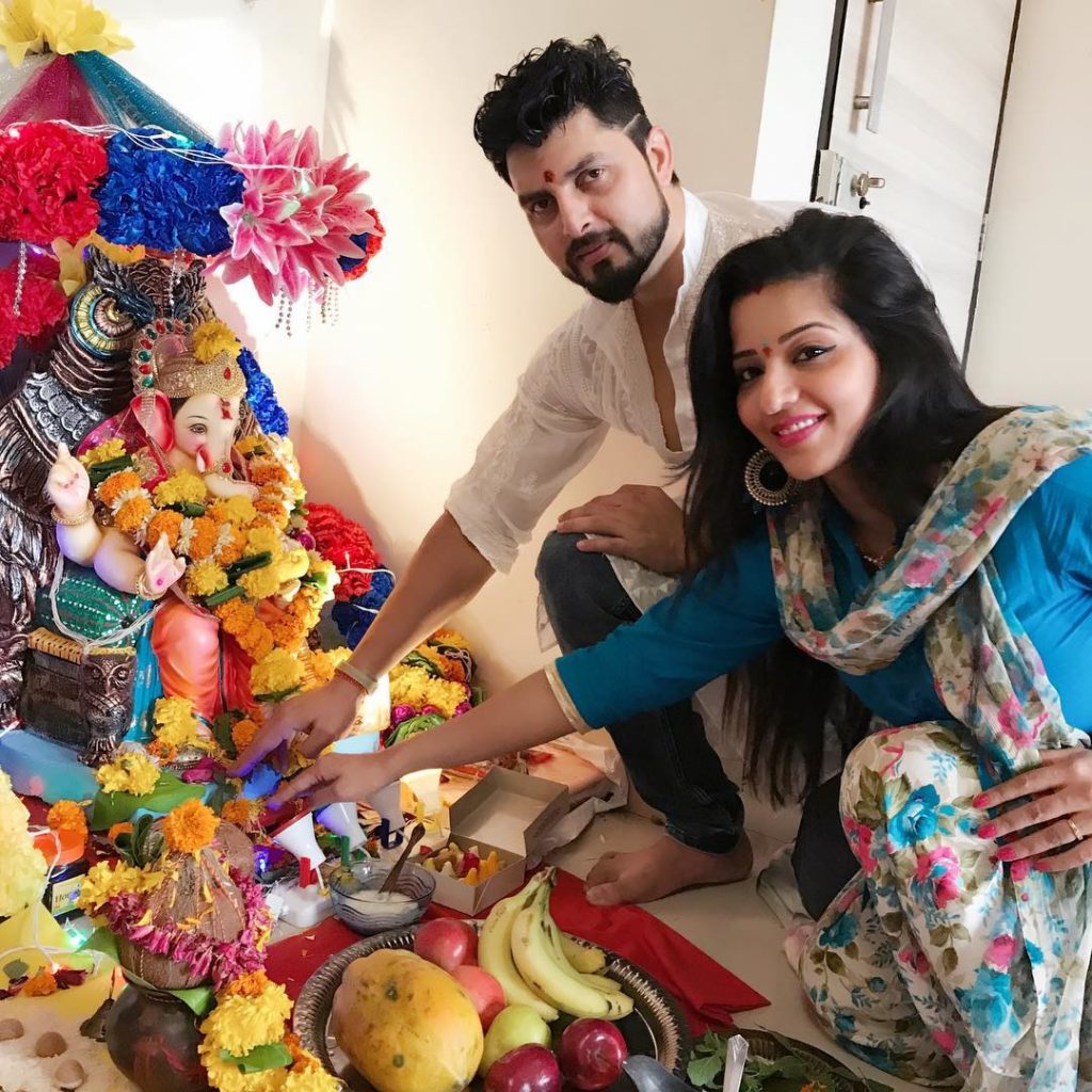 #GaneshChaturthi: TV celebs welcome Lord Ganesh at their homes - 4