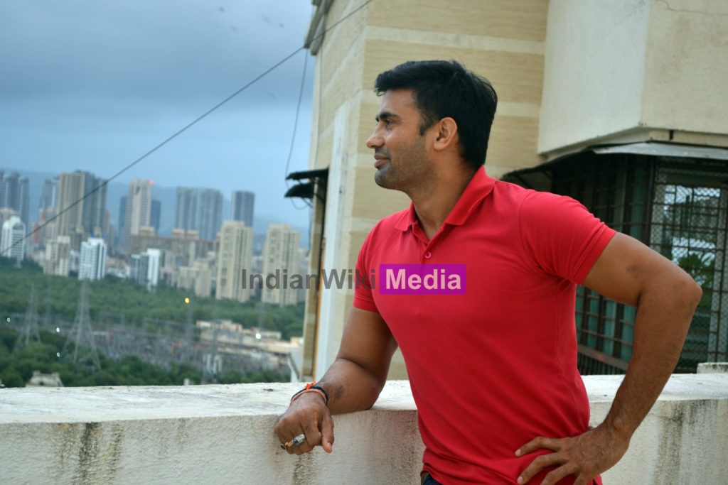 ‘Happy’ Sangram Singh post interacting with fans on IndianWikiMedia FB Live - 1