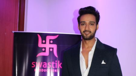 Playing a God on-screen is extremely challenging: Saurabh Raaj Jain