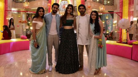 Ayushmann Khurrana, Kriti Sanon and Rajkummar Rao visit the sets of Ishqbaaaz