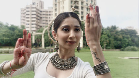 TV star Vrushika Mehta puts her best foot forward for Ganesh Chaturthi