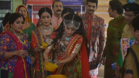 Naksh and Keerti’s eventful haldi