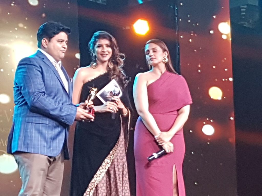 Global Advertisers MD Sanjeev Gupta wins big at Stardust Achievers Awards - 3