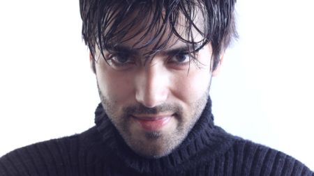 This role will break my chocolate boy image, as Aarav is more of a man than a boy: Kinshuk Mahajan