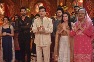 Kundali Bhagya’s star-studded ‘Jai Ganesh Deva’ - 11