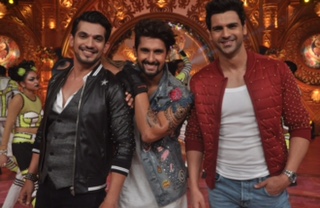 Kundali Bhagya’s star-studded ‘Jai Ganesh Deva’ - 13