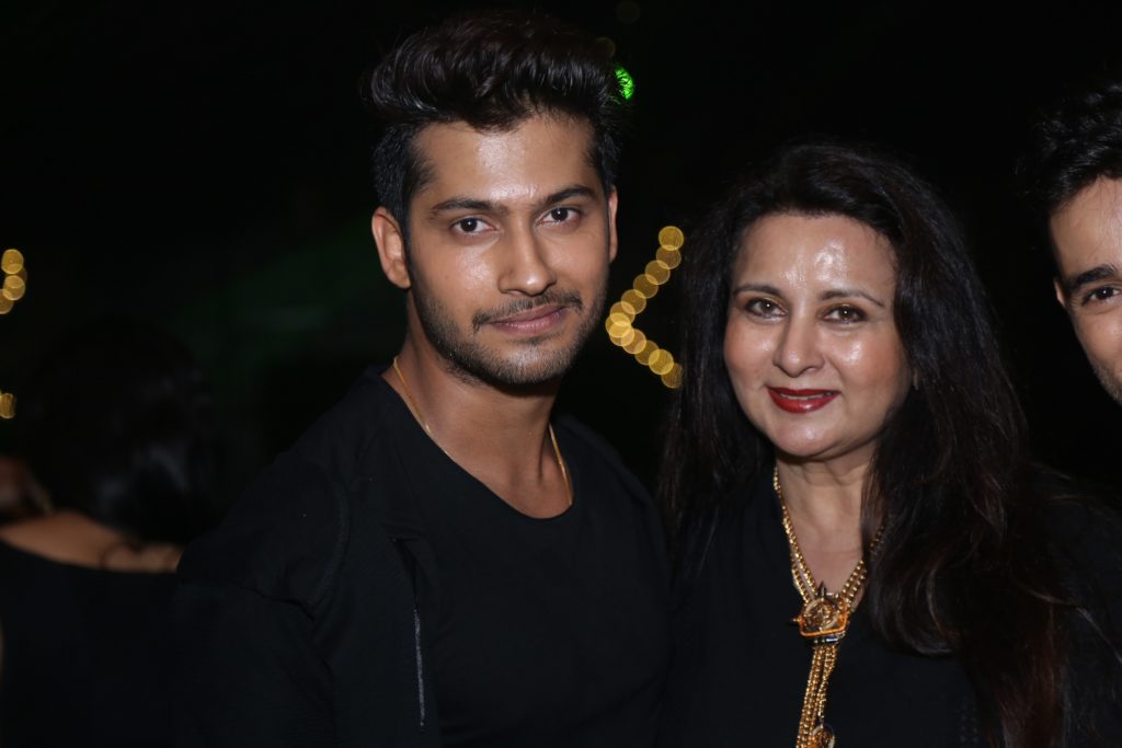 Namish Taneja’s rocking birthday bash! - 8