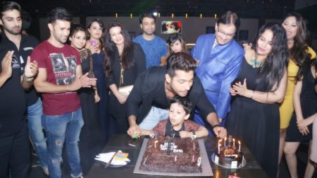 Namish Taneja’s rocking birthday bash!