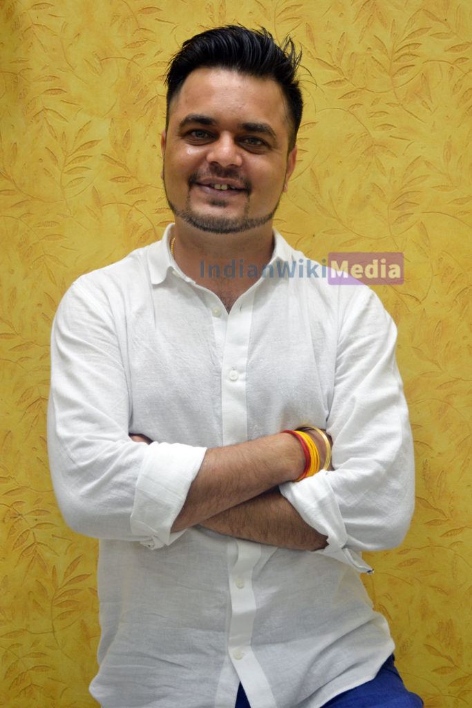 Sandeep Aanand in IndianWikiMedia office - 5