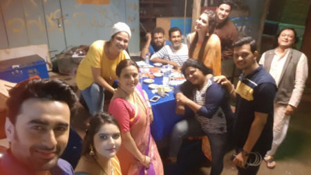 ‘Momo’ treat brings happiness for the team of Dhhai Kilo Prem