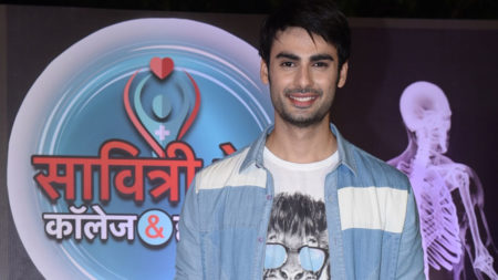 I am never scared of being off work: Varun Kapoor