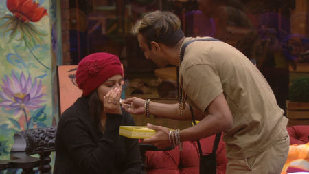 Bigg Boss 11 Day 17: Diwali’s festive ambience brings love and warmth in the house