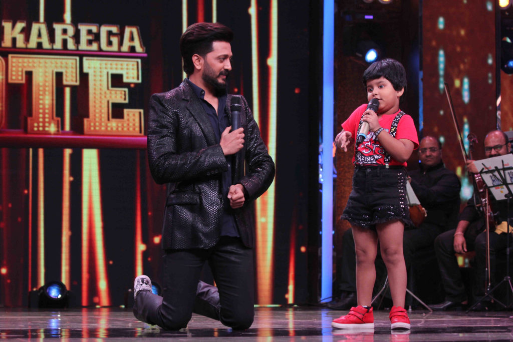 Riteish Deshmukh along with the cast of Faster Fenne at Sa Re Ga Ma Pa Li’l Champs - 6