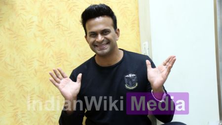 Siddharth Kannan enjoys FB Live session with IndianWikiMedia