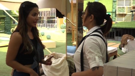 Bigg Boss 11: It’s Vikas V/s Shilpa and Hina at the Bigg Boss Cushion Bazaar